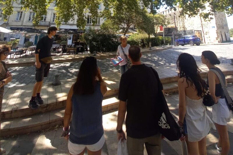 Avignon: History and Legend Walking Tour - Ask Away