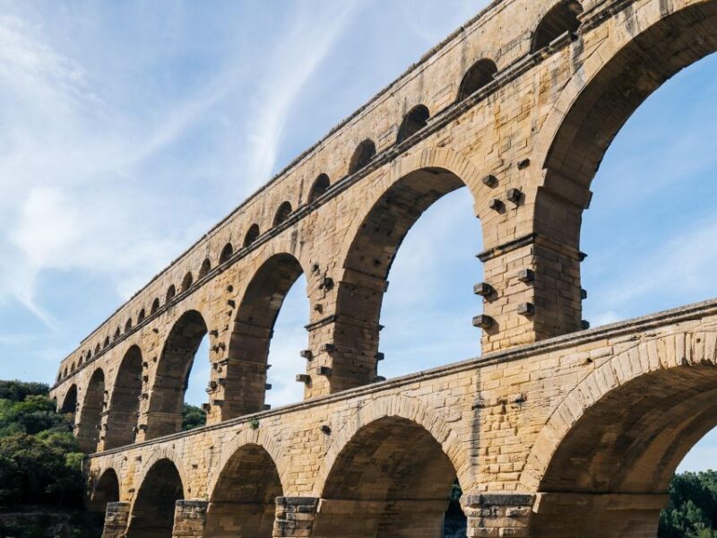 Avignon, Saint-Rémy, Les Baux & Pont Du Gard Full Day - Key Points