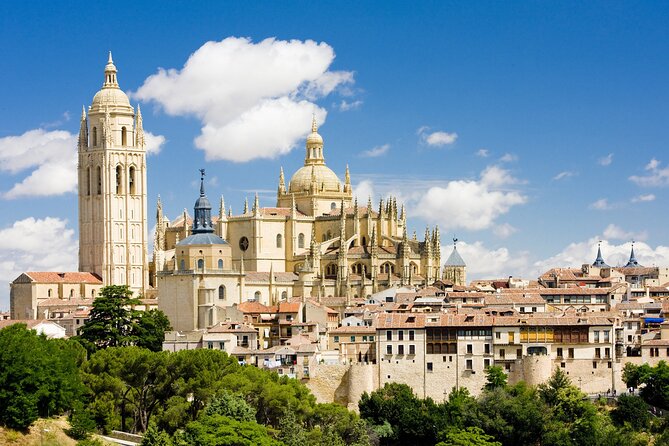 Avila and Segovia Full Day Private Tour With Gastronomic Lunch From Madrid - Key Points