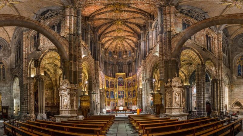 Avila: Cathedral Entry Ticket With Audio Guide - Good To Know