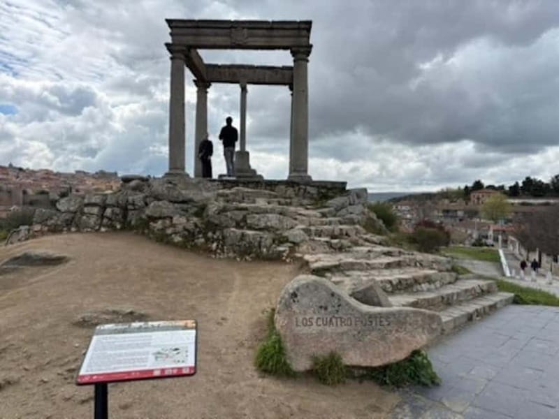 Avila: Private Tour Half Day Minivan Tour from Madrid - Key Points  