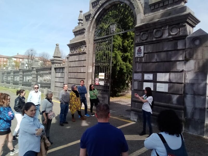 Avilés: Guided Tour of the La Carriona Cemetery - Key Points