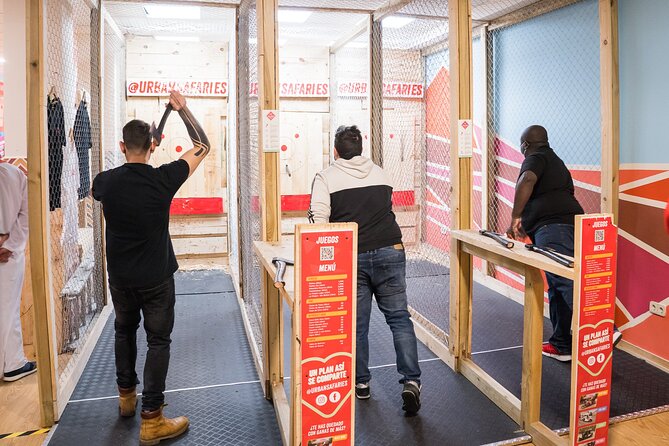 Axe Throwing 1 Hour Session - Drink Service and Private Activity