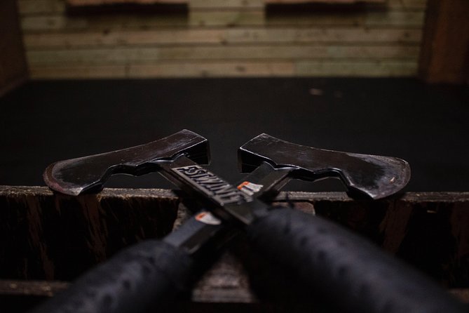 Axe-Throwing - Tips for First-Time Throwers