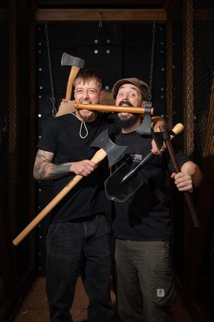 AXE THROWING & CRAFT BEER EXPERIENCE IN COLOGNE - Key Points
