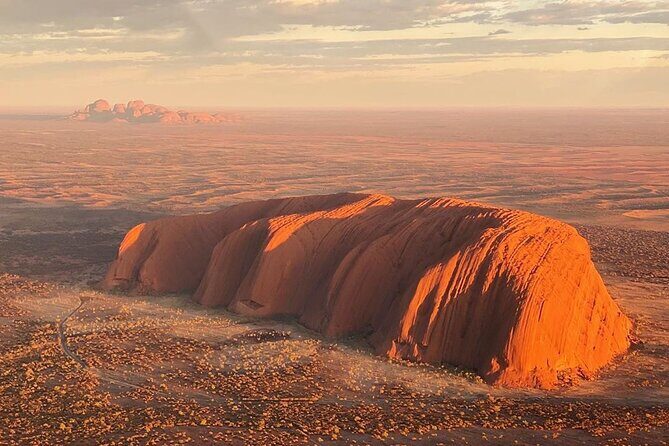 Ayers Rock Scenic Plane Flight: Desert Explorer - Analyzing the Value