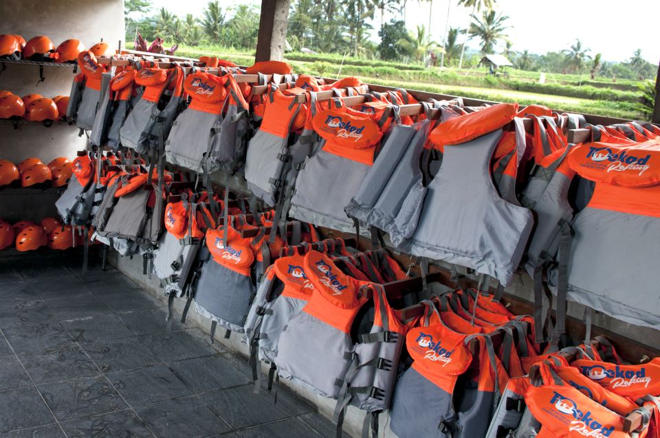 Ayung River: All-Inclusive Tubing Adventure With Lunch - Safety and Accessibility