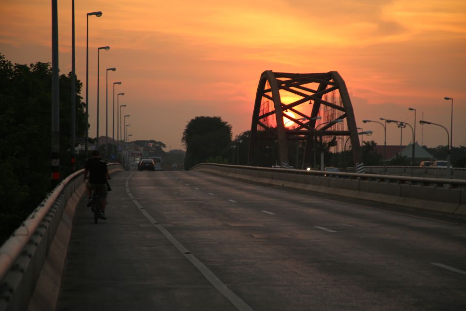 Ayutthaya: 3-Hour Sunset Ride Bike Excursion - Itinerary Overview