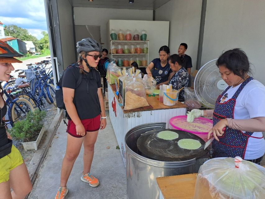 Ayutthaya City and Historical Park Bike Tour - Cycling Through Local Communities