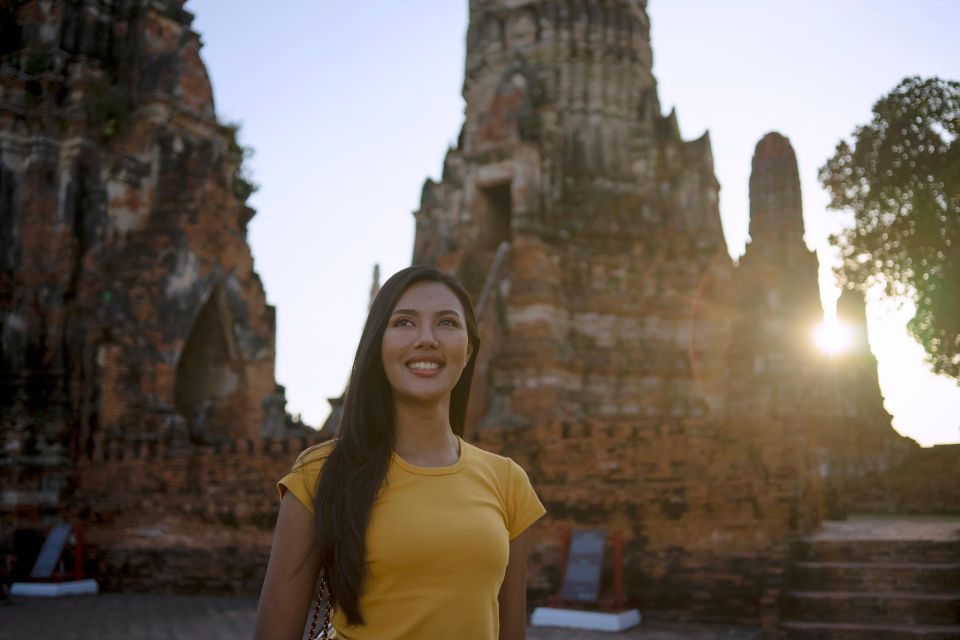 Ayutthaya'S Heritage Revealed a Day Tour From Bangkok - Admiring the Massive Bronze Buddha