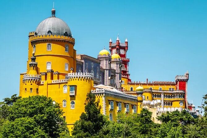Azenhas do Mar, Palacio da Pena, Regaleira and Castelo dos Mouros. - Azenhas do Mar: Coastal Charm