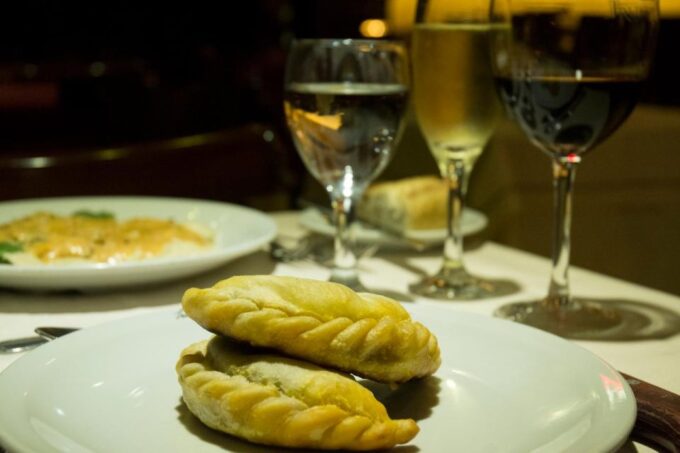 BA: Tango Show and Optional Dinner at Esquina Homero Manzi - Frequently Asked Questions