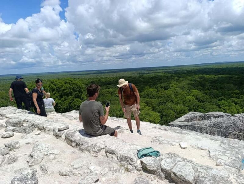 Bacalar: Calakmul daytour ruins and walk in the jungle.. - FAQ