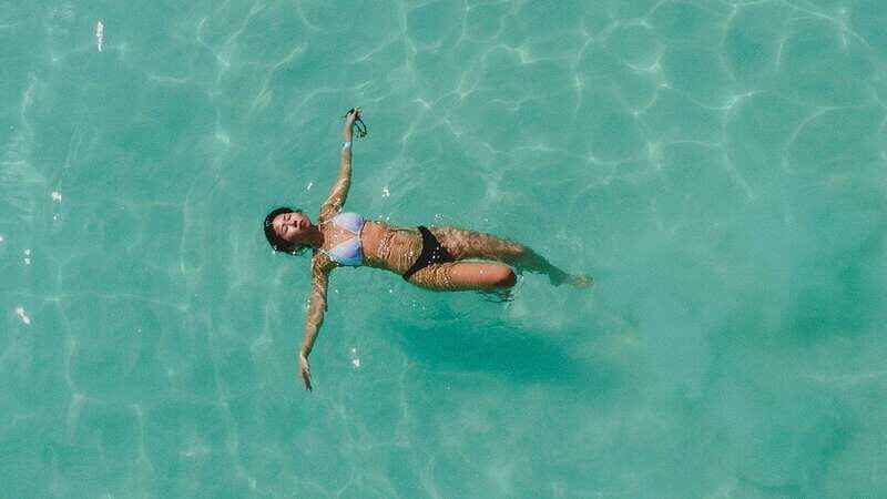 Bacalar Lagoon Sightseeing Boat Tour with Open Bar & Snack - Key Points