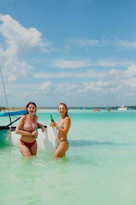 Bacalar: Private Catamaran Tour with Beers, Guacamole, and Photos - Exploring the Lagoon: A Closer Look at the Itinerary