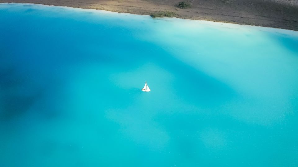 Bacalar: Private Sailboat Tour With Lagoon Swimming - Tour Itinerary