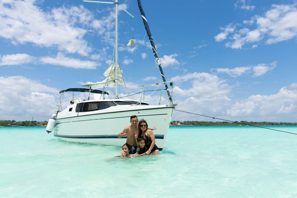 Bacalar: Private Sailboat Tour With Lagoon Swimming - Refreshments and Amenities