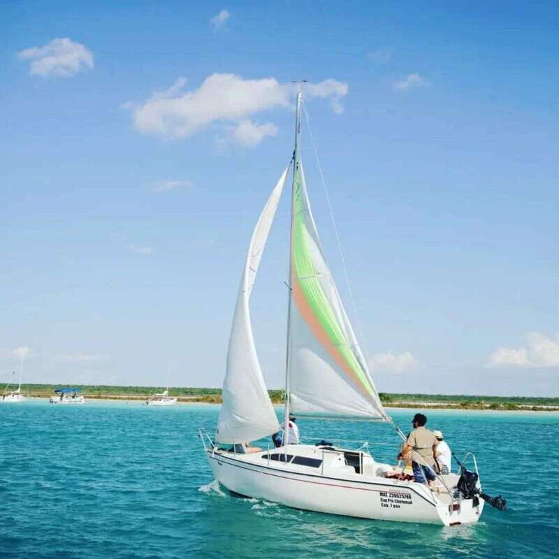 BACALAR! Tour en Velero Privado con bebidas incluidas - The Value of the Experience