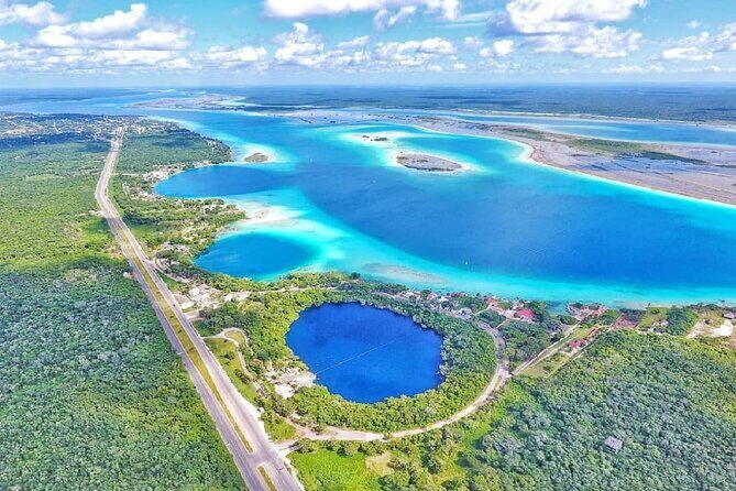 Bacalar Tour: Magical Town and Lagoon of the 7 Colors - The Iconic Bacalar Letters: A Fun Photo Finale