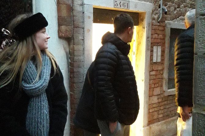 Bacaro Tour in Venice: walk, eat and drink in Venice - The Guide and Experience