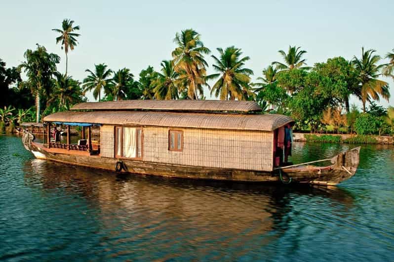 BACKWATER HOUSEBOAT TOUR FROM COCHIN PORT - Good To Know