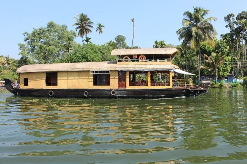BACKWATER HOUSEBOAT TOUR FROM COCHIN PORT - Itinerary Details
