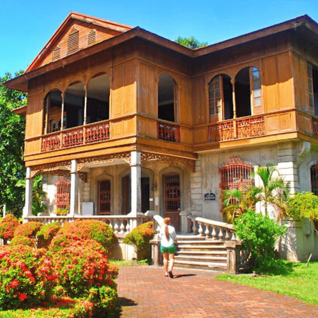 Bacolod: Silay, Bacolod & Campuestohan Highland Resort Trip - A Practical Guide to the Tour Experience