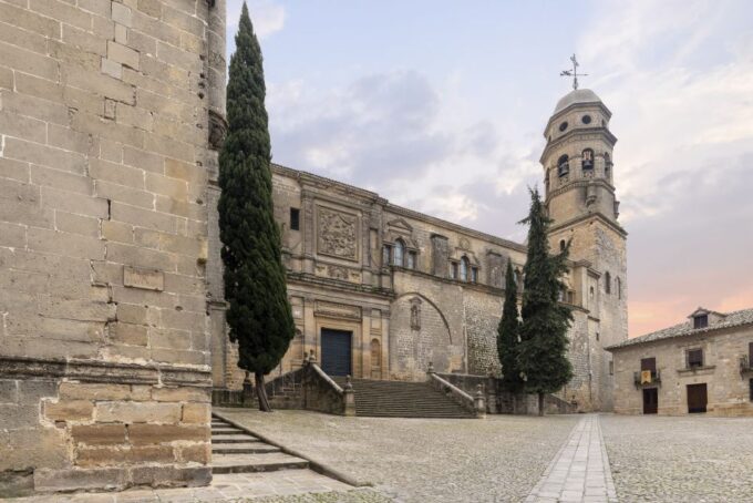 Baeza: Baeza Cathedral Entry Ticket - Opening Hours and Availability