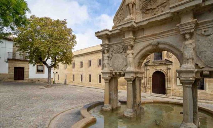 Baeza: Guided City Tour History - Tour Pricing and Booking