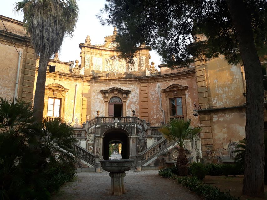 Bagheria: Tour of Villa Palagonia and Street Food Itinerary - Villa Palagonia Highlights