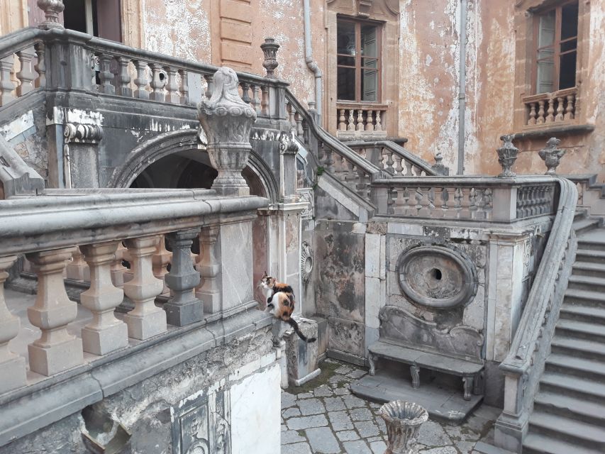 Bagheria: Tour of Villa Palagonia and Street Food Itinerary - Customer Experiences and Reviews