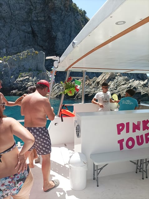 BAGNARA TOUR COSTA VIOLA GIRO GROTTE + SOSTE BAGNO - Key Points