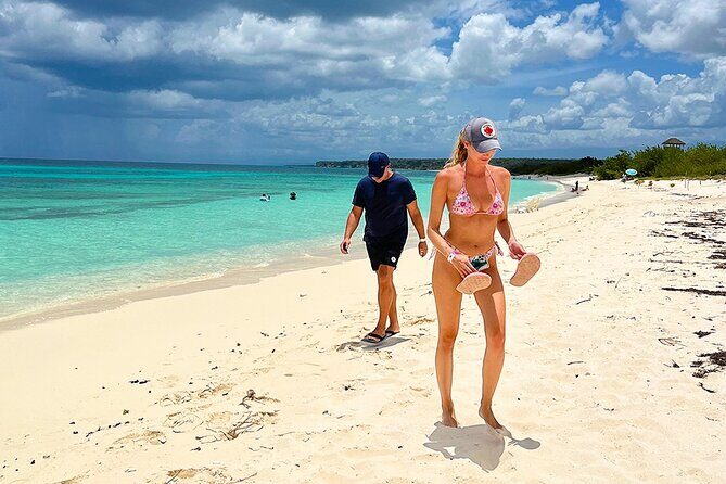 Bahía de las Águilas, ALL INCLUSIVE experience from Barahona - Key Points