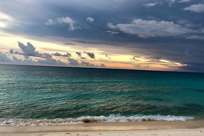 Bahía de las águilas glamping experience from Santo Domingo - An In-Depth Look at the Bahia de las Aguilas Glamping Tour