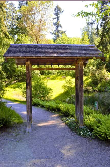 Bainbridge Island Discovery and Whiskey Tour - An In-Depth Look at the Bainbridge Island Discovery and Whiskey Tour