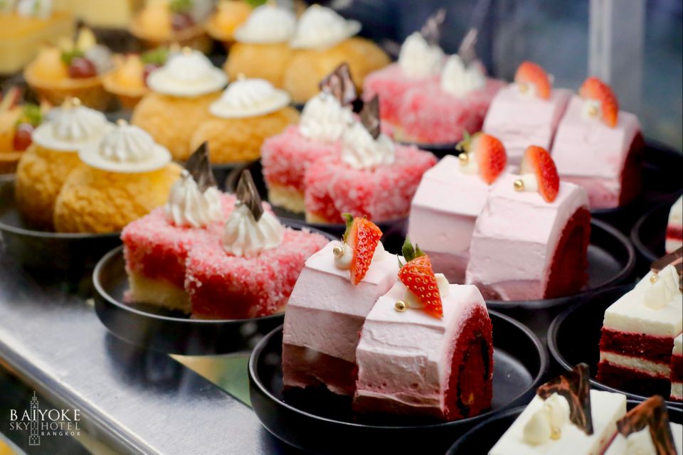 Baiyoke 82nd Floor Crystal Grill Buffet & Observation Deck - Diverse Culinary Preferences Catered