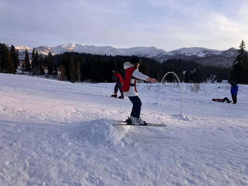 Bakuriani: Private or group Ski Lesson - The Experience at a Glance