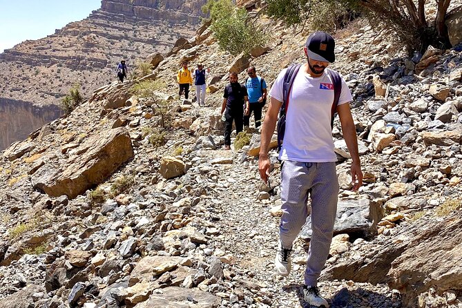 Balcony & Hidden Lake Jebel Shams Shard Tour - Exploring the Hidden Lake