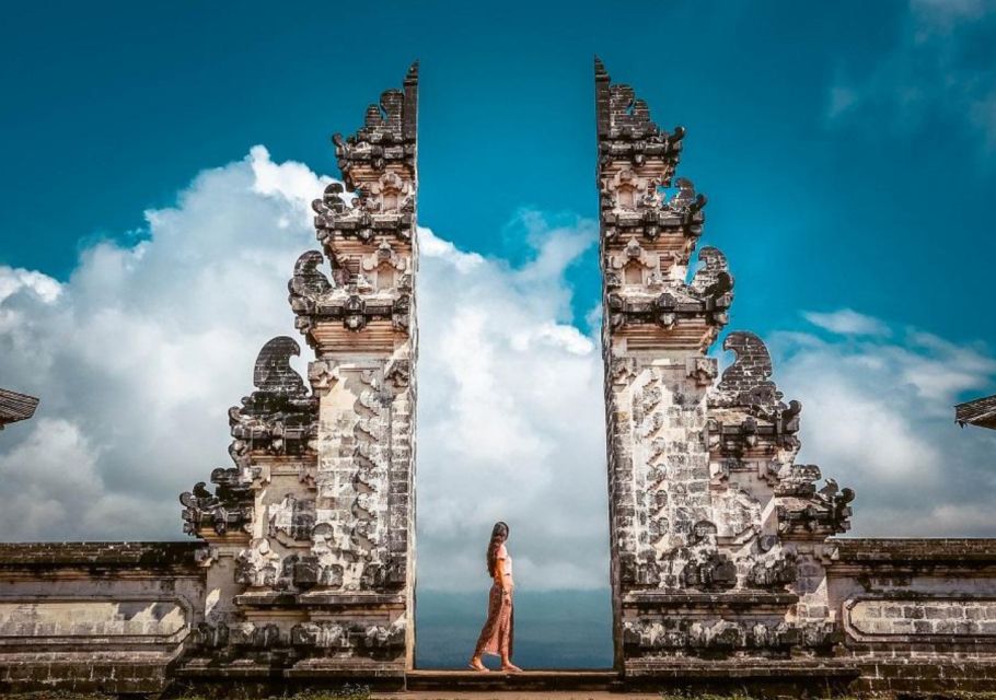 Bali: 2D1N Private East Island Tour + Overnight in Hotel - Relaxing Pantai Bias Tugel