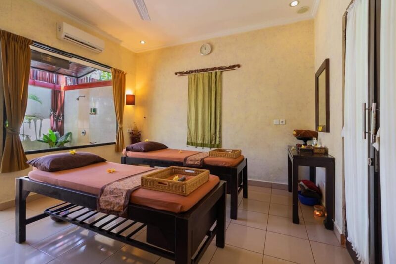 Bali: Authentic Traditional Balinese Massage Near Kuta - Soothing Foot Bath