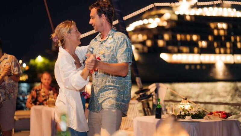 Bali Benoa: 5-Course Romantic Evening Cruise with Live Music - Key Points