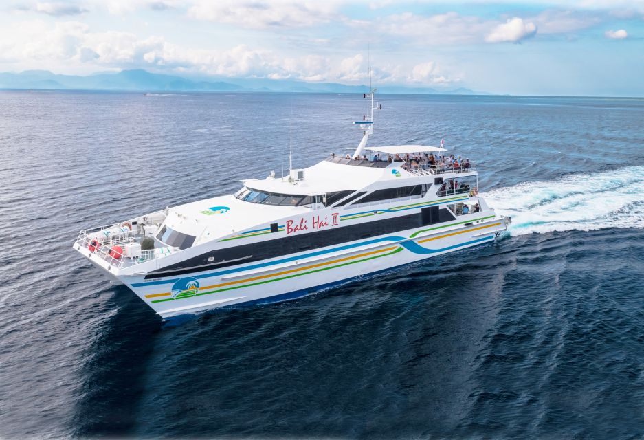 Bali Benoa: Lembongan Reef & Water Activities Day Cruise - Dining Onboard