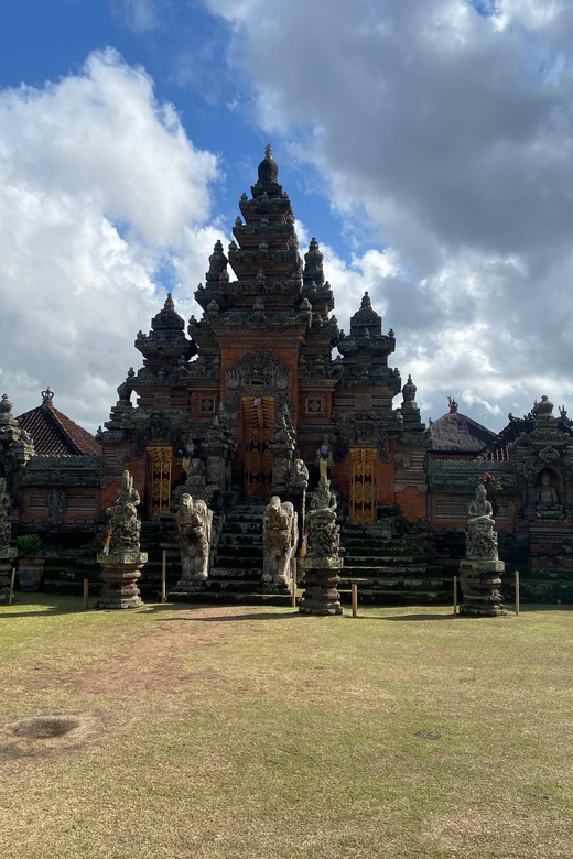 Bali Best of Ubud Surounding Tour With Barong & Keris Dance - Good To Know
