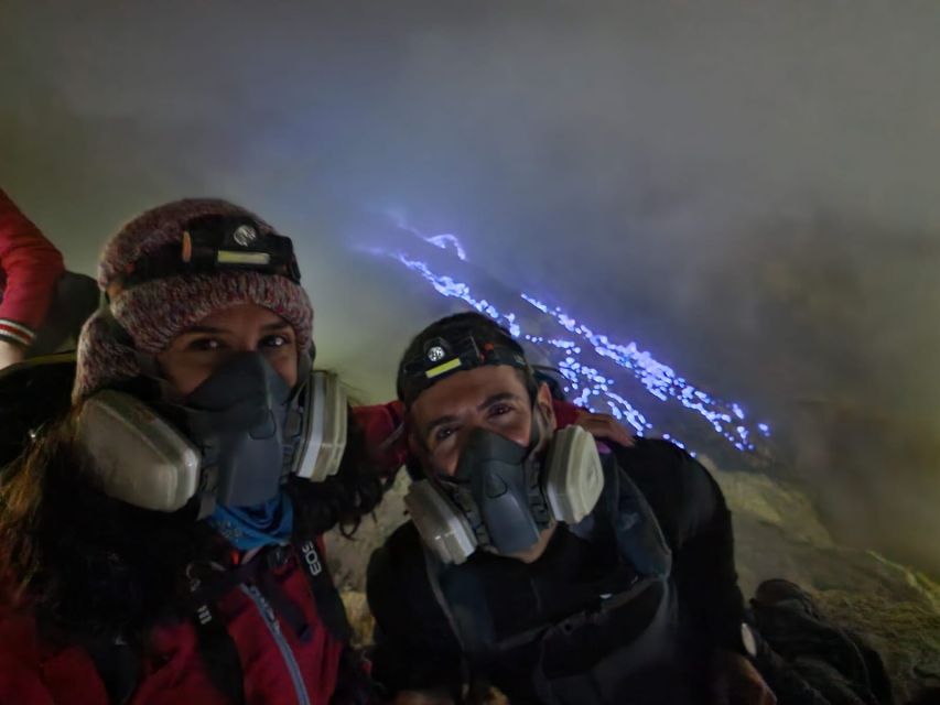 Bali: Blue Fire and Sunrise Trekking in Kawah Ijen - Panoramic Views and Sunrise