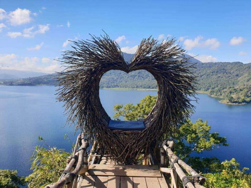Bali: Dolphin Watching, Waterfall, Wanagiri and Ulun Danu - Key Points