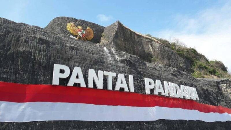 Bali: Half-Day Nusa Dua Tour with Pandawa Beach, GWK & Lunch - Key Points