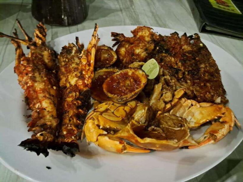 Bali: Half Day Uluwatu Sunset with Kecak Dance and Dinner - Exploring the Uluwatu Sunset Tour in Detail