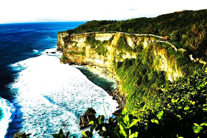 Bali Halfday Tour Uluwatu - Garuda Wisnu Kencana