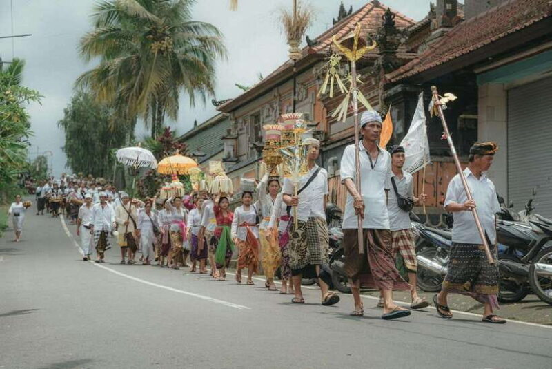 Bali: Hidding Surprise, Explore Village, Big Tree & Culture - The Sum Up