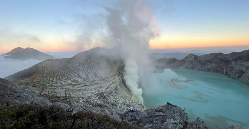 Bali: Ijen Crater Blue Fire Phenomenon 1-Day Tour - Good To Know